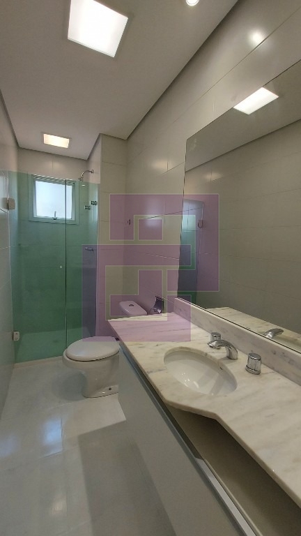 Venda de Apartamentos / Padrão na cidade de Guarujá