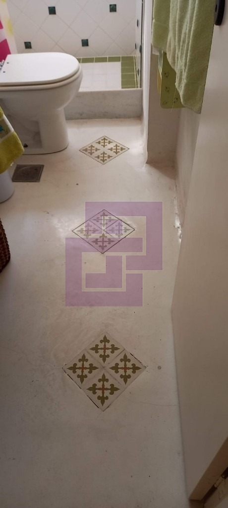 Venda de Apartamentos / Padrão na cidade de Guarujá