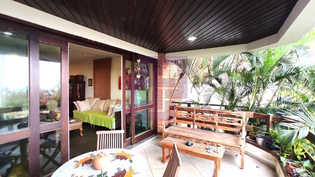 Venda de casas / sobrado na cidade de guarujá