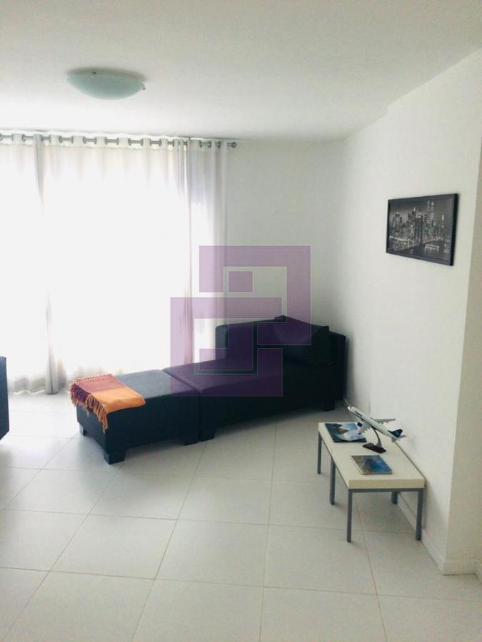 Apartamento para Venda em Guarujá / SP no bairro Pitangueiras