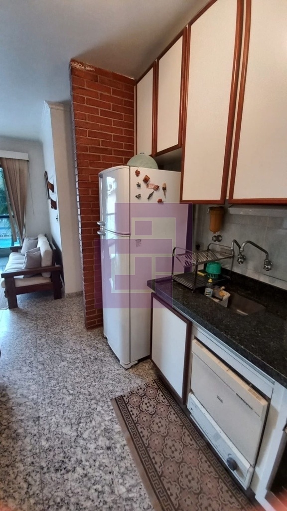 Enseada. Lindo Apartamento