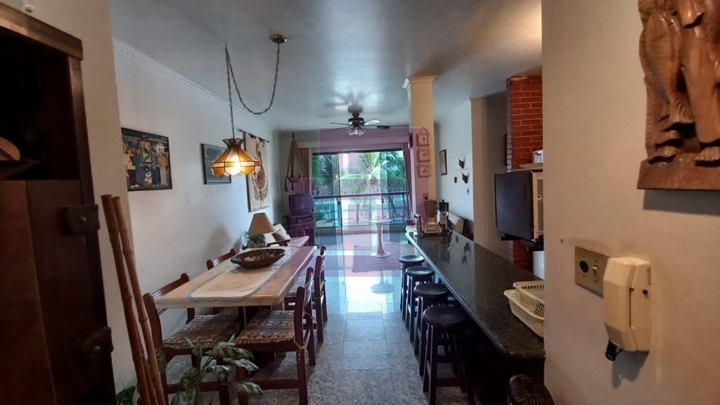 Enseada. Lindo apartamento