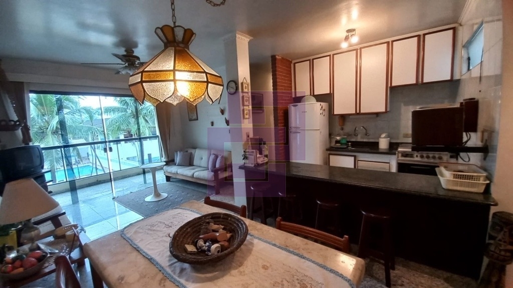 Enseada. Lindo apartamento