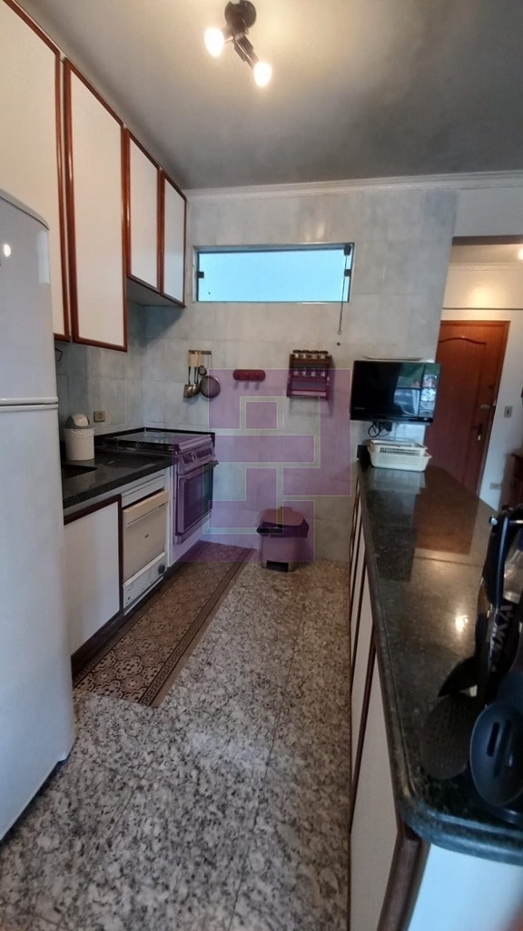 Enseada. Lindo Apartamento