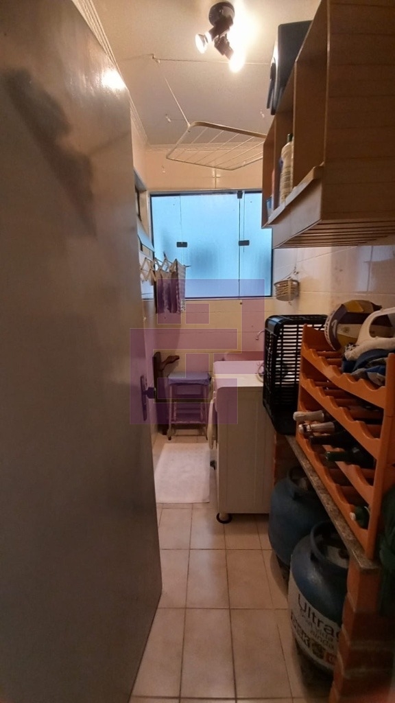 Enseada. Lindo apartamento