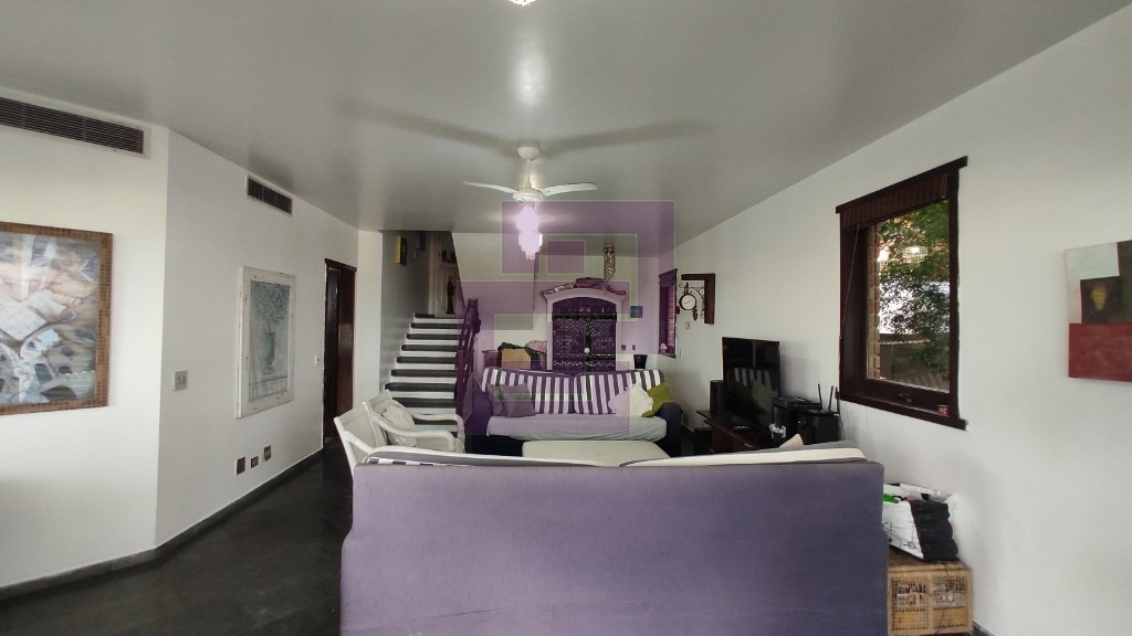 Enseada. Linda casa