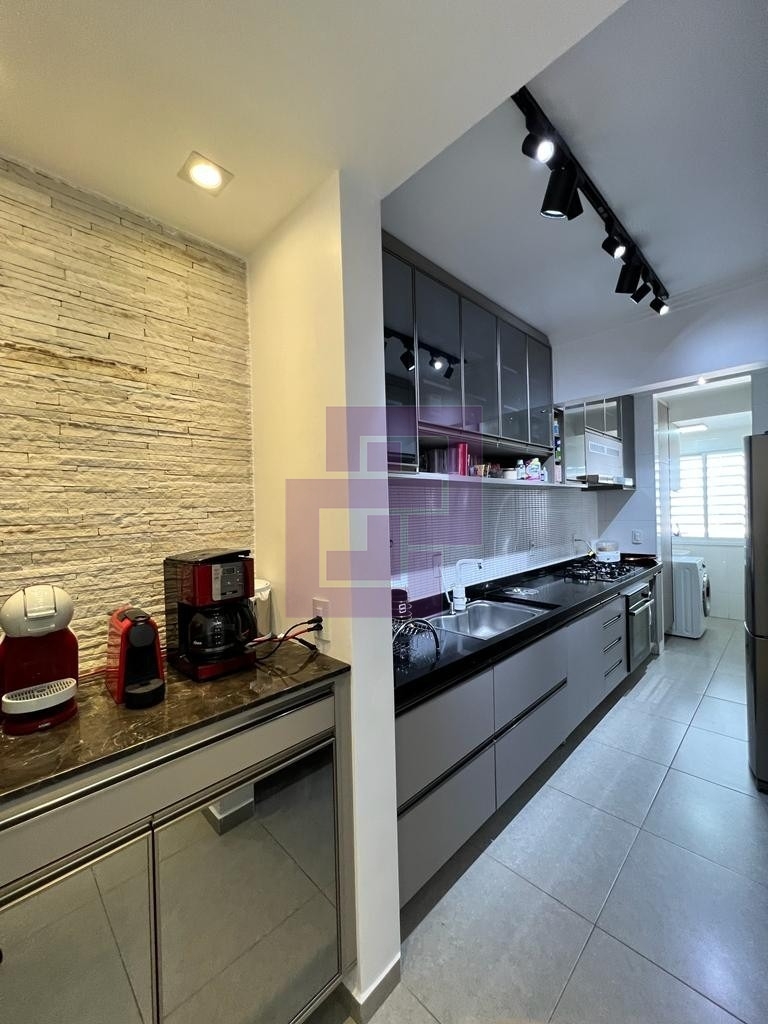 Enseada. Lindo Apartamento