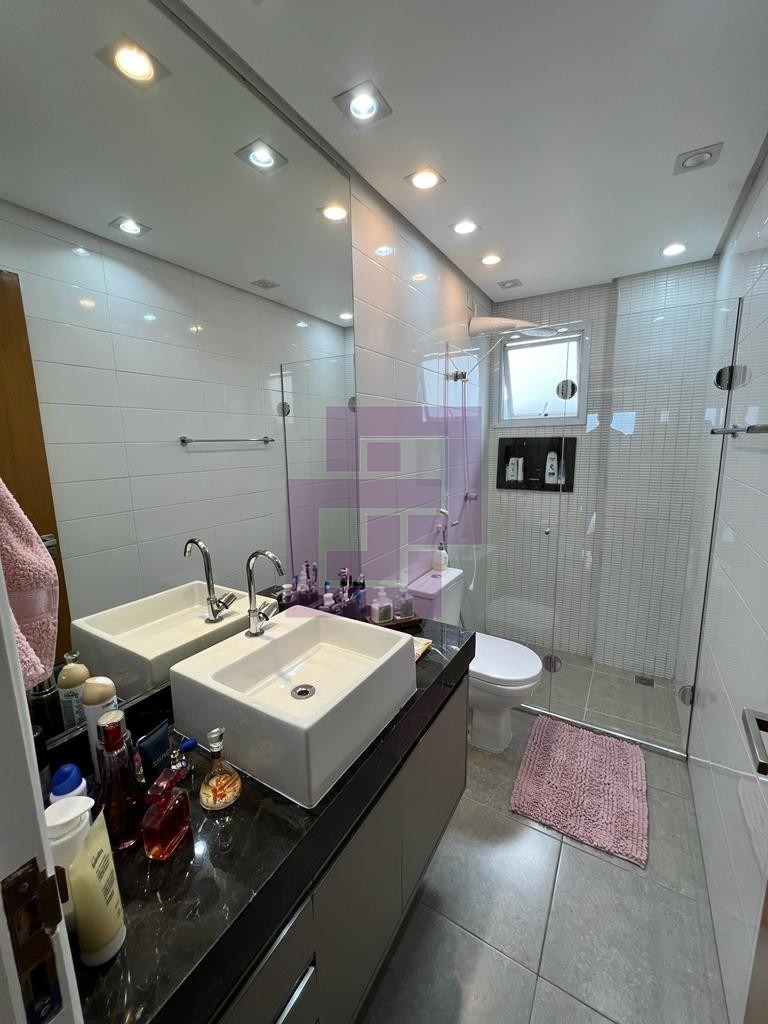 Enseada. Lindo Apartamento