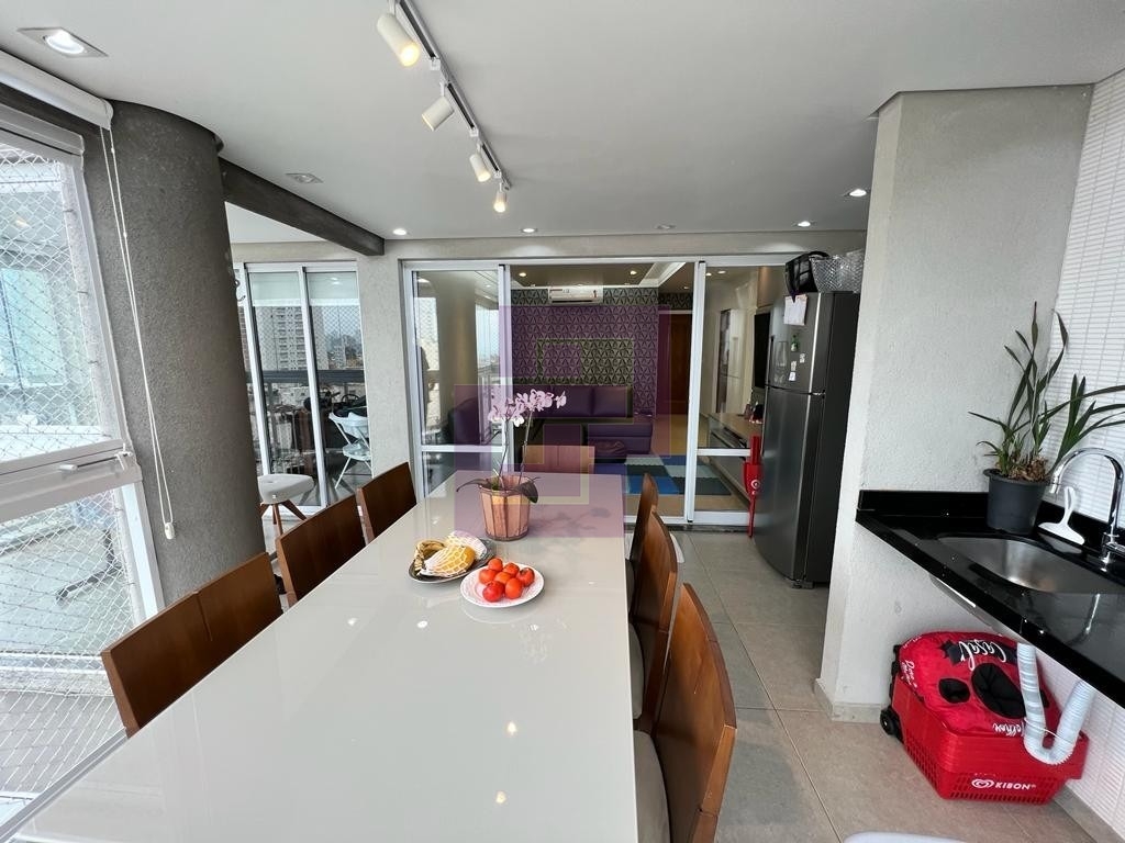 Enseada. Lindo Apartamento