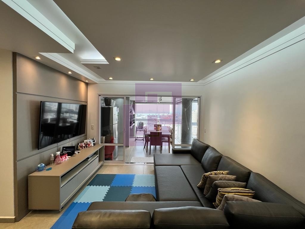 Enseada. Lindo Apartamento