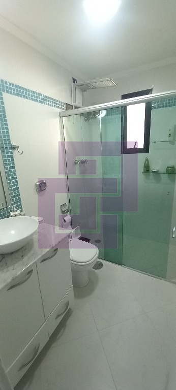 Venda de Apartamentos / Padrão na cidade de Guarujá
