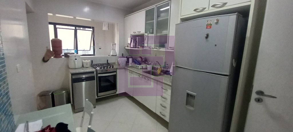 Venda de Apartamentos / Padrão na cidade de Guarujá
