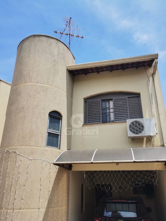 Sobrado à venda no residencial santa sofia