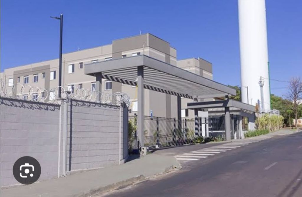 Apartamento no ipe rosa térreo