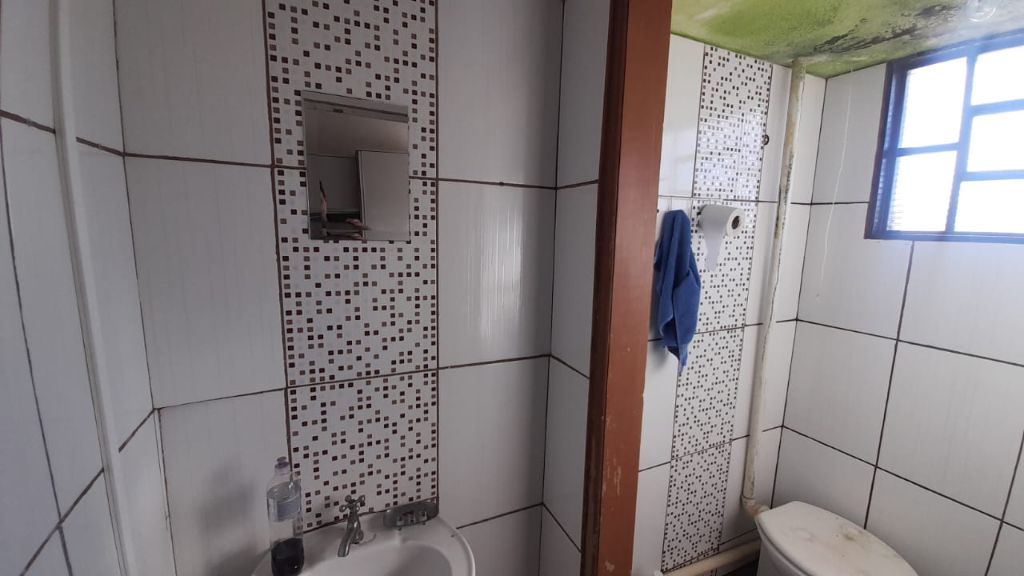 Casa c/ kitnet na maurício galli