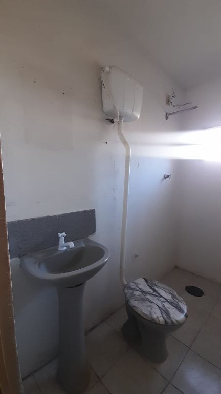 Casa c/ kitnet na Maurício Galli