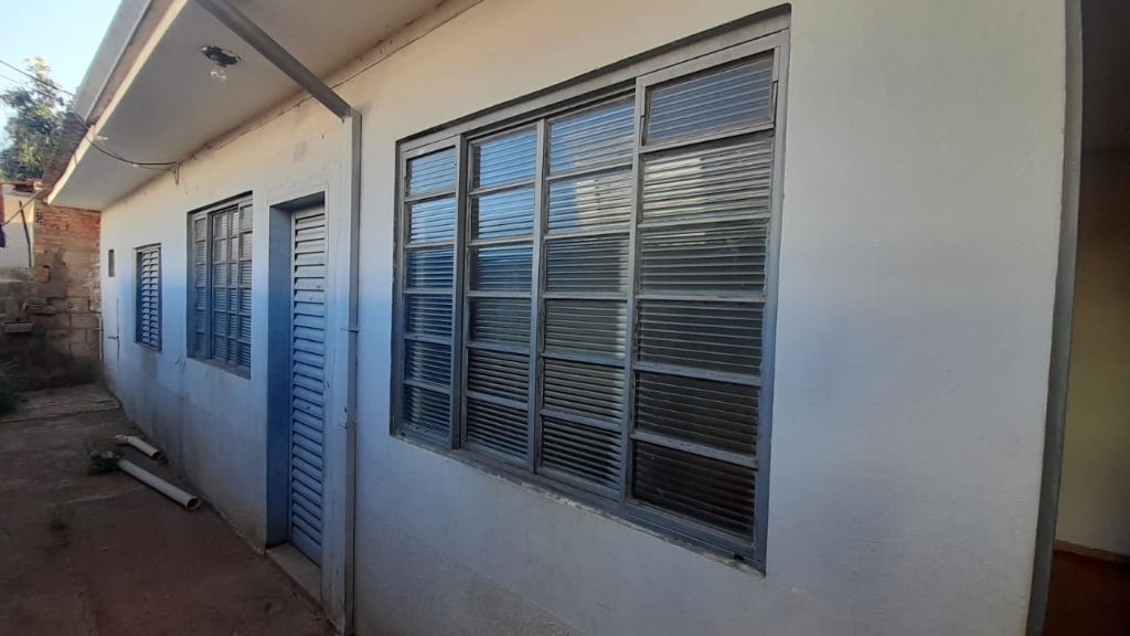 Casa c/ kitnet na maurício galli