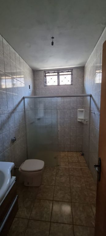 Casa com Sala Comercial Américo Brasiliense