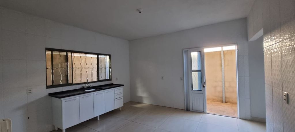 Casa com sala comercial – américo brasiliense