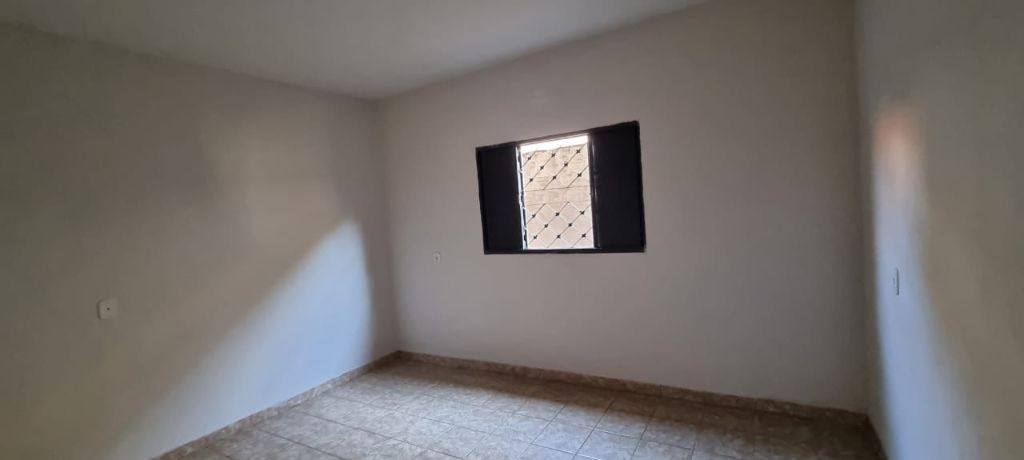 Casa com sala comercial – américo brasiliense
