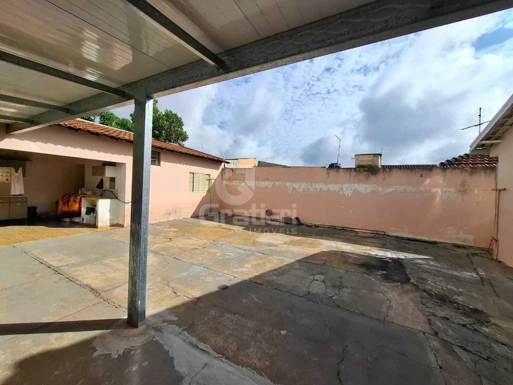 Casa comercial em americo brasiliense