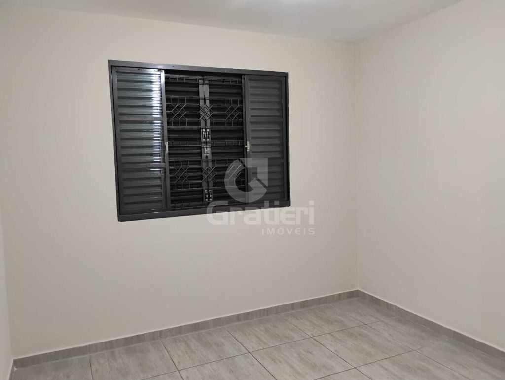 Casa 3 quartos com 1 suíte no yolanda opice