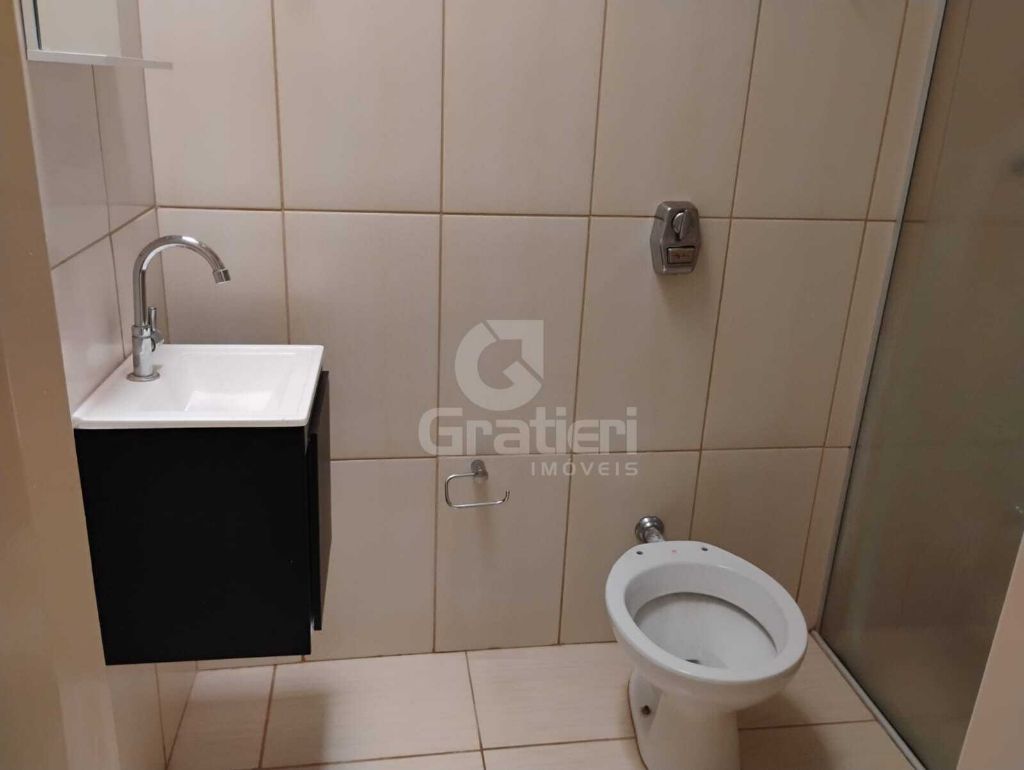 Casa 3 quartos com 1 suíte no yolanda opice
