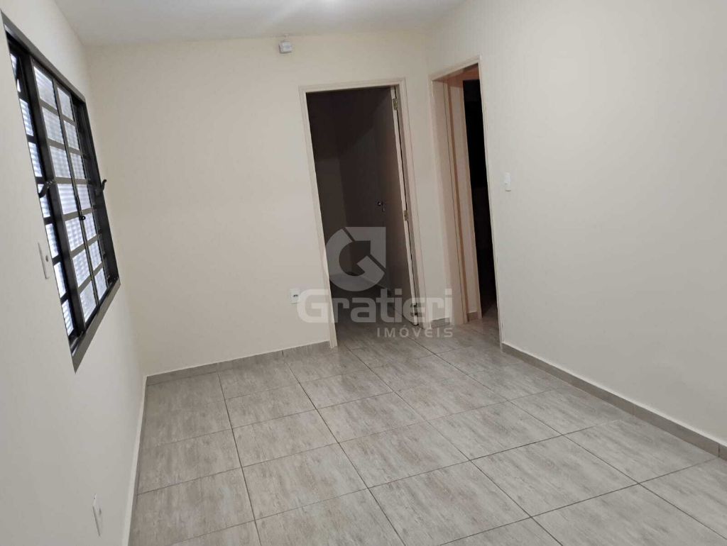 Casa 3 quartos com 1 suíte no yolanda opice