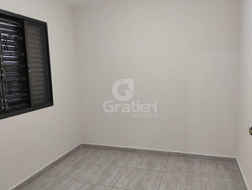 Casa 3 quartos com 1 suíte no yolanda opice