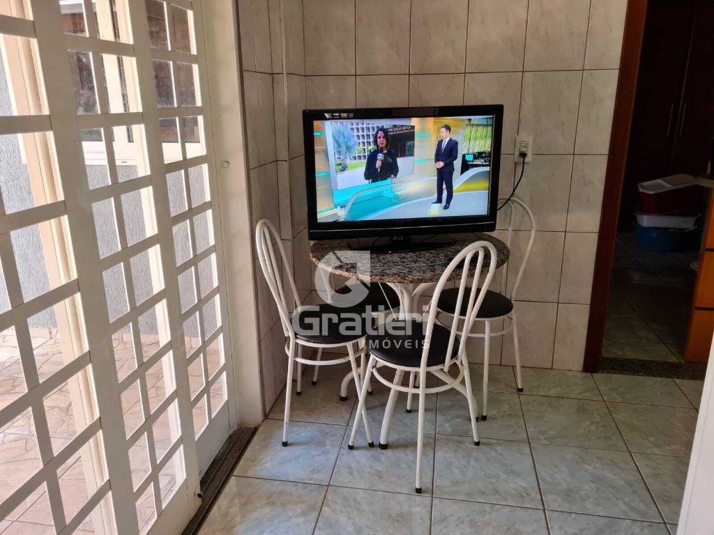 Casa 4 dormitórios sendo 2 suítes, vila xavier