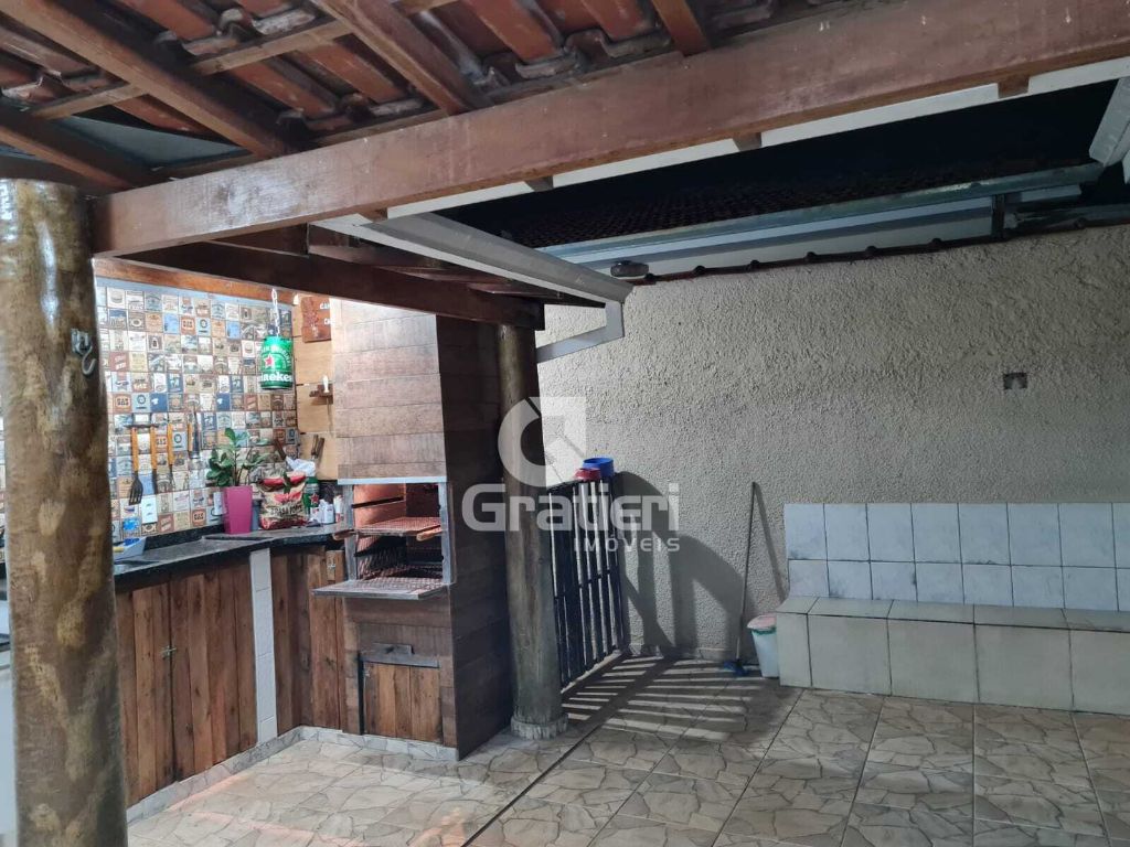 Casa 4 dormitórios sendo 2 suítes, vila xavier