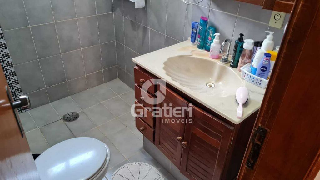 Casa 4 dormitórios sendo 2 suítes, vila xavier