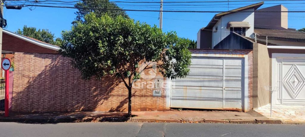 Terreno 12x35, todo murado, perto da rodoviária