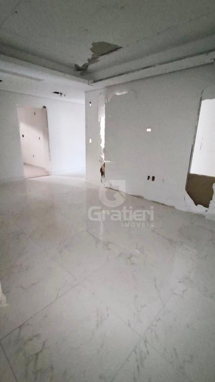Prédio Comercial na Av. Bento de Abreu Centro