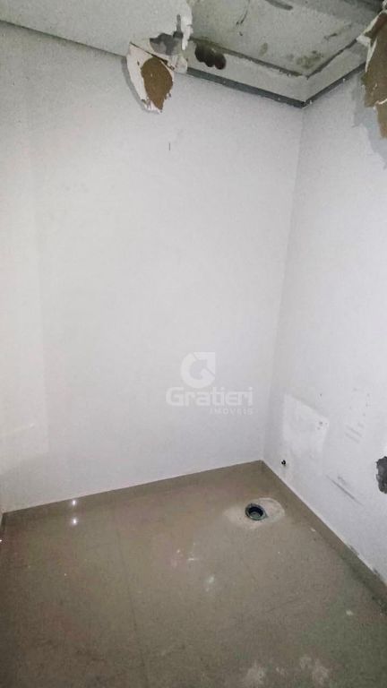 Prédio comercial na av. Bento de abreu – centro