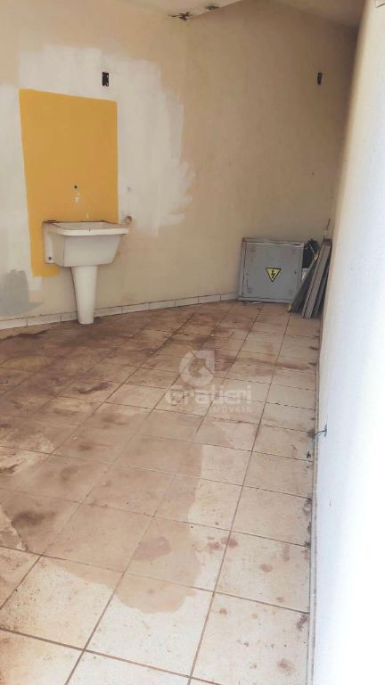 Prédio comercial na av. Bento de abreu – centro