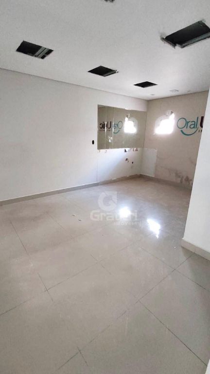 Prédio comercial na av. Bento de abreu – centro
