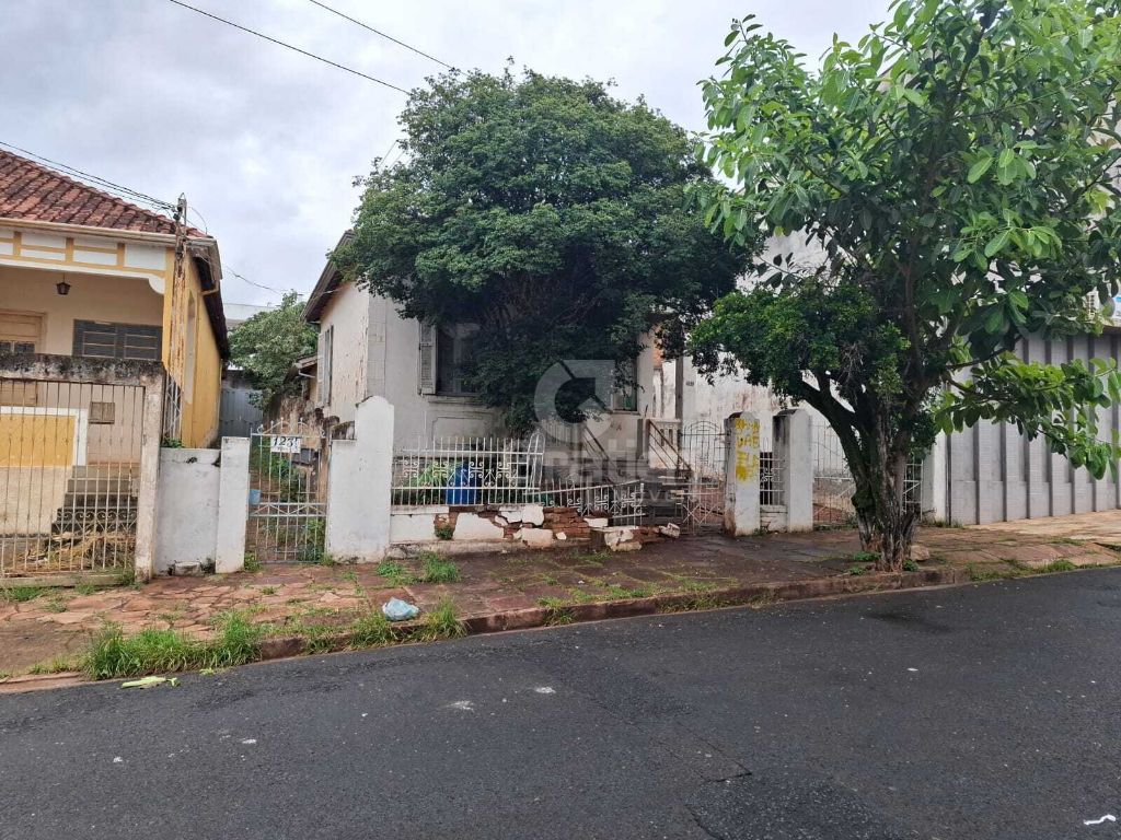 Casa à venda para demolição no centro (terreno 300m²)