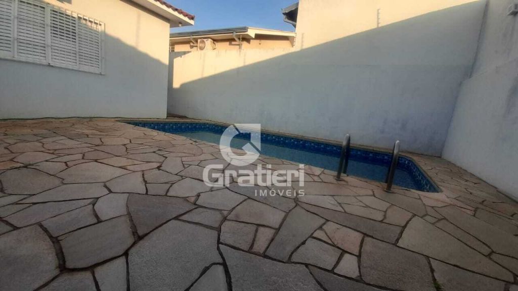 Casa 3 dormitórios com armários sendo 1 suíte, vila harmonia