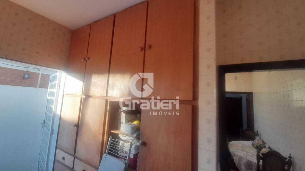 Casa 3 dormitórios com armários sendo 1 suíte, vila harmonia