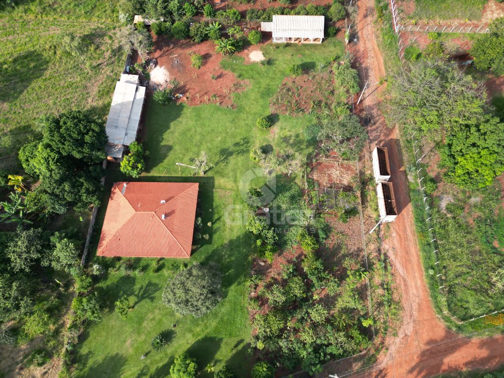 Chacara atrás da lupo