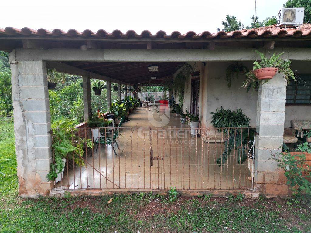Chacara atrás da lupo