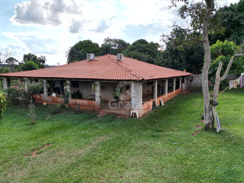 Chacara atrás da lupo
