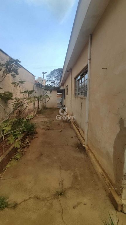 Casa na rua padre duarte em frente ao eeba (necessita reforma)