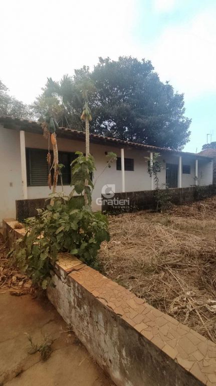Casa na rua padre duarte em frente ao eeba (necessita reforma)
