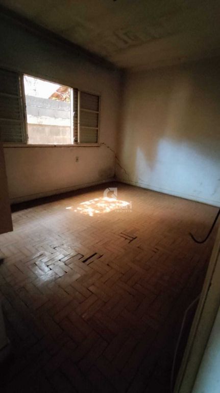 Casa na rua padre duarte em frente ao eeba (necessita reforma)