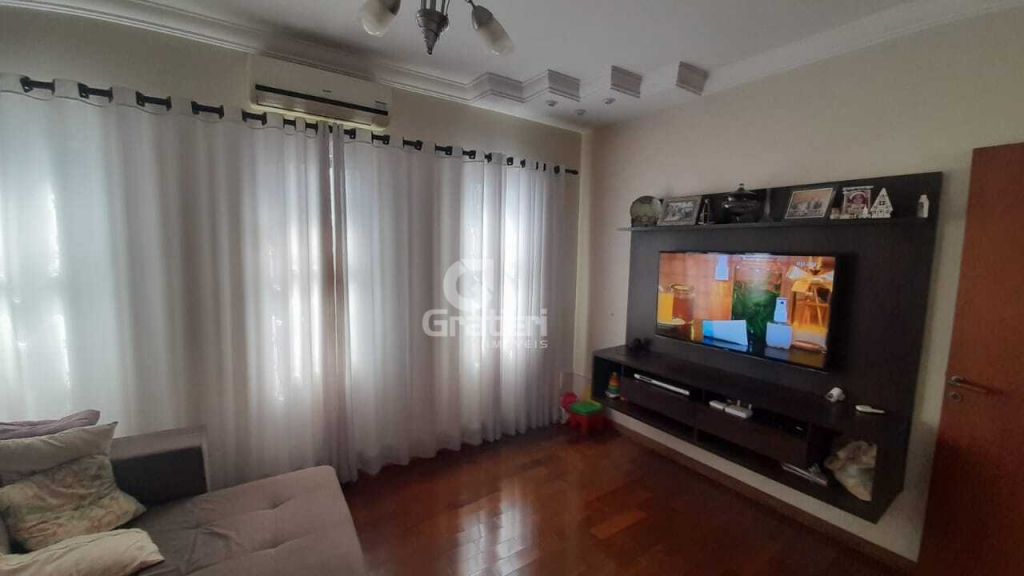 Casa jd. Arangá 3 quartos s/ 1 suíte