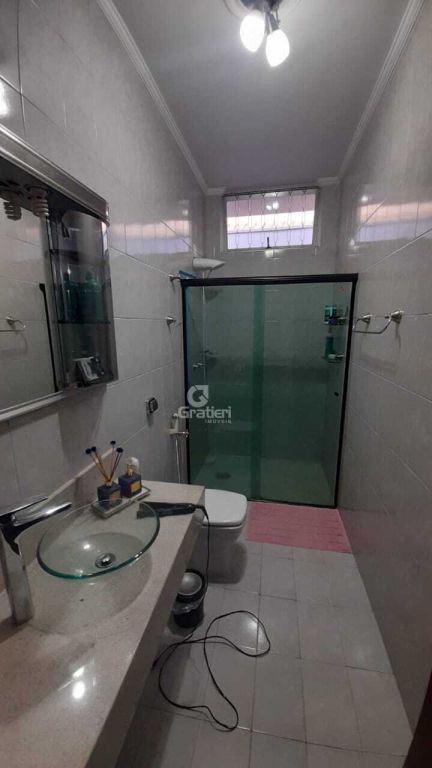 Casa jd. Arangá 3 quartos s/ 1 suíte