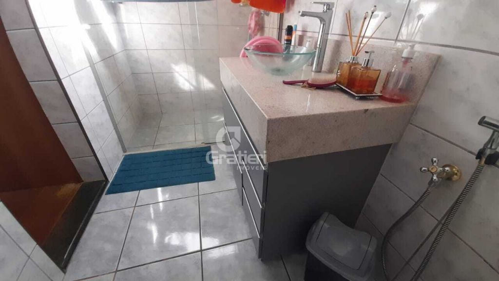 Casa jd. Arangá 3 quartos s/ 1 suíte