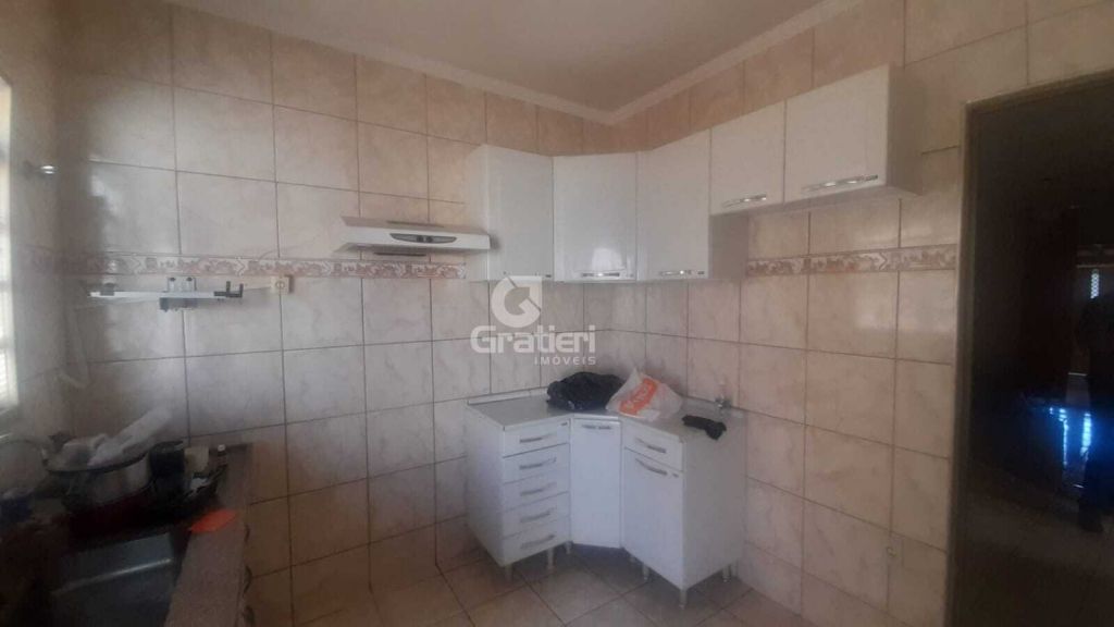 Casa 2 quartos 1 nos fundos no pq. Igaçaba